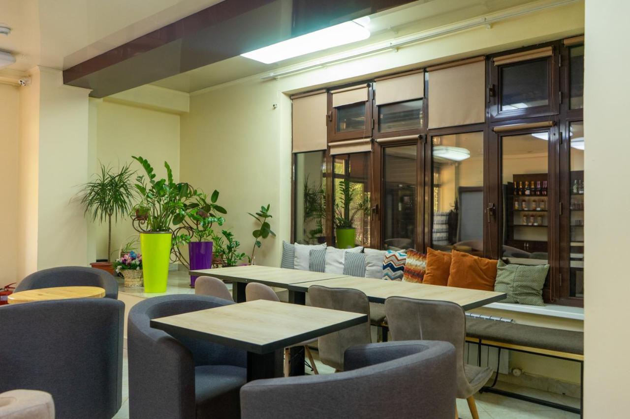 7 Days Hotel Almati Kültér fotó